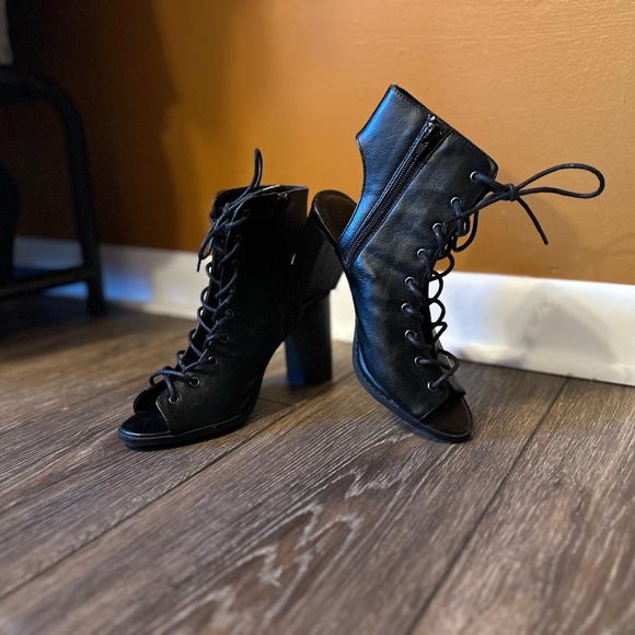 black lace front booties - Picture 7 of 8